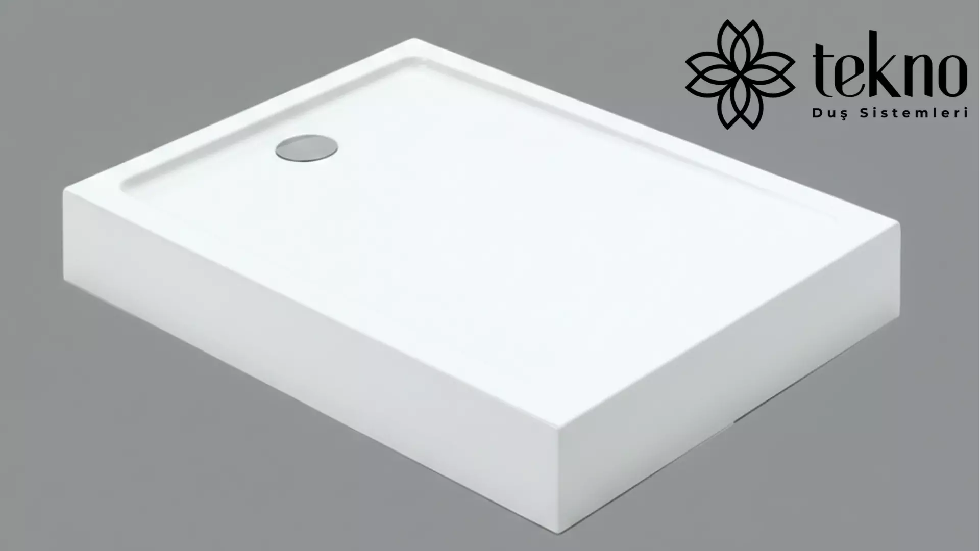 Çay Bayraklı Duş Teknesi